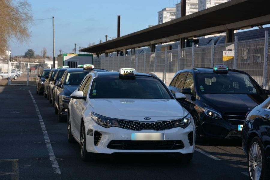 8 - Nos taxis dans la station d'orleans